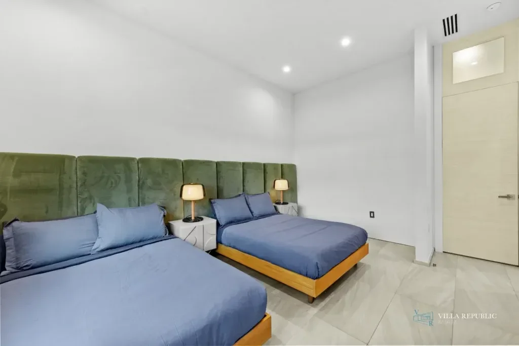 imgi_63_VillaRepublicMiami-VillaMaya-NorthMiamiBeach-51-1024x683.webp