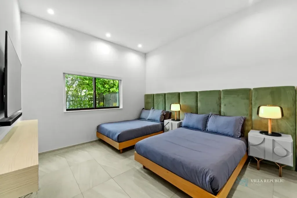 imgi_64_VillaRepublicMiami-VillaMaya-NorthMiamiBeach-50-1024x683.webp