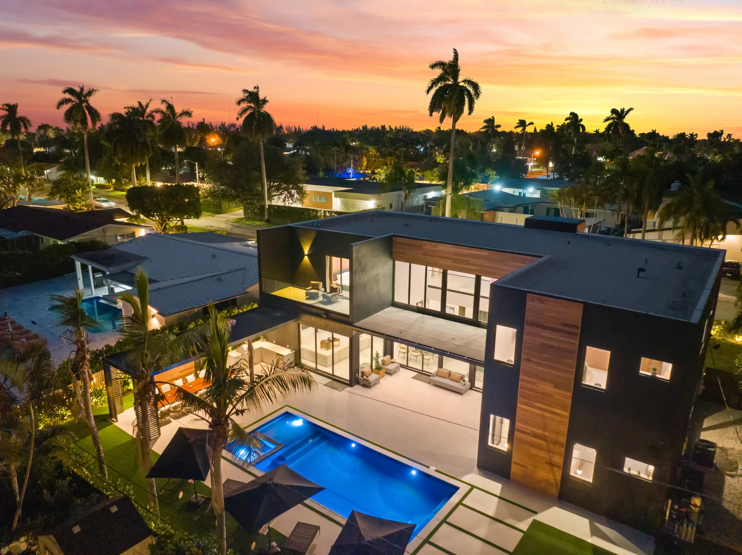 Sophia  |  9 Bedrooms