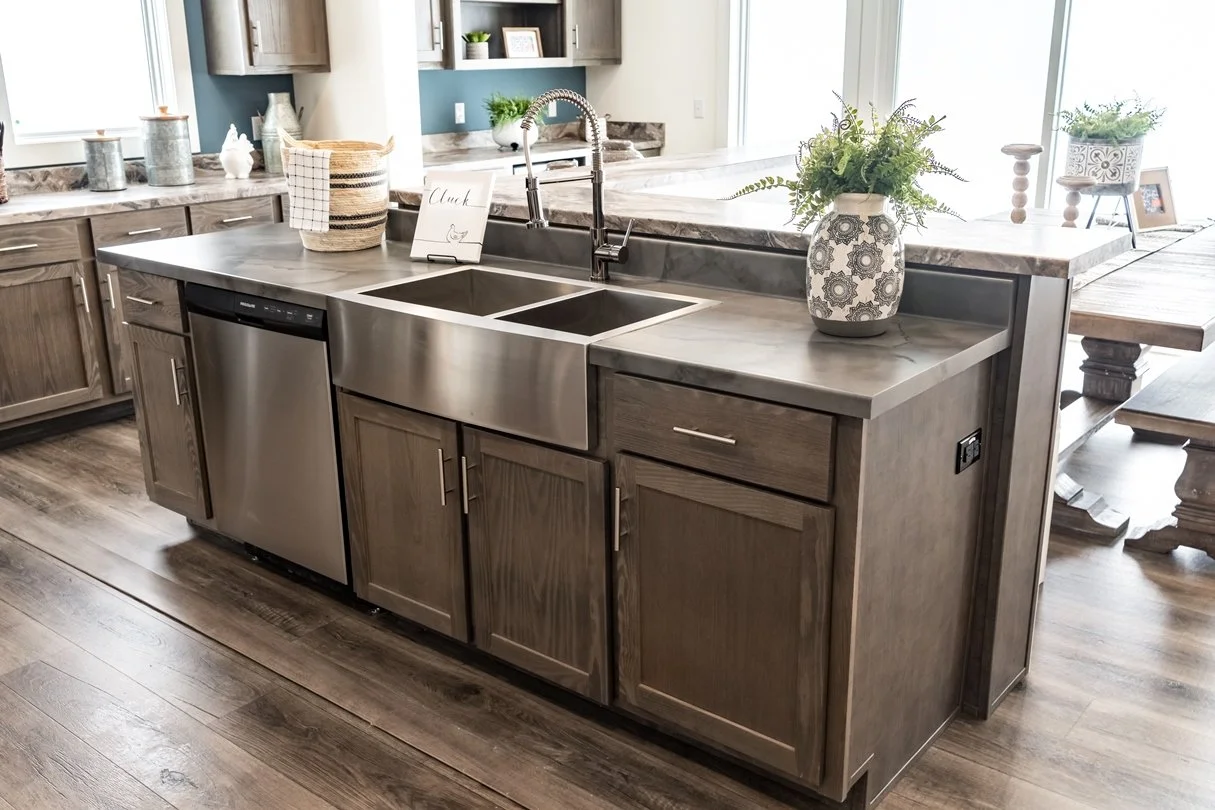 Winston-Upshaw-Kitchen-3.jpg