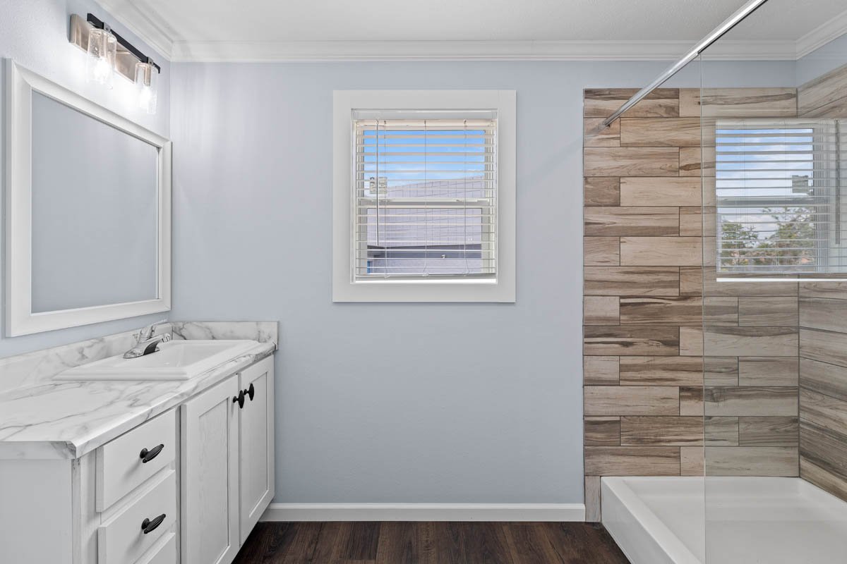 Winston-Venice-Bathroom-1.jpg