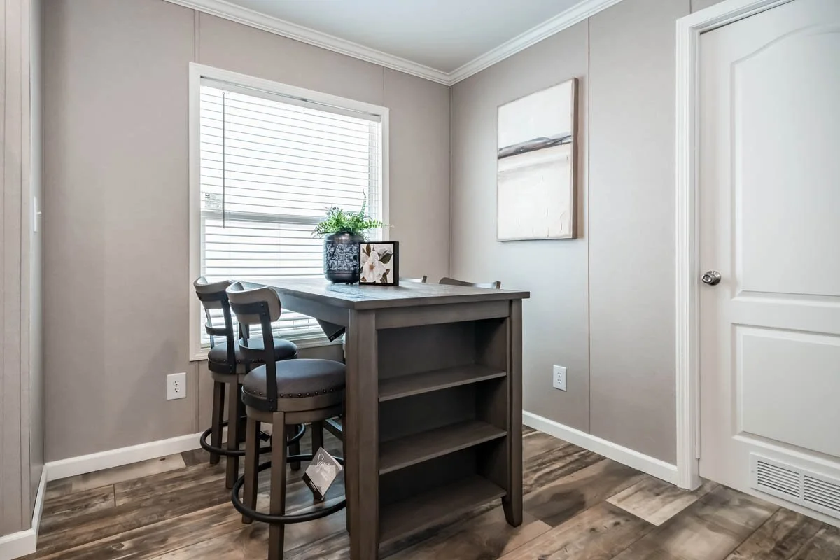 Bravo-Pip-Diningroom-2.jpg