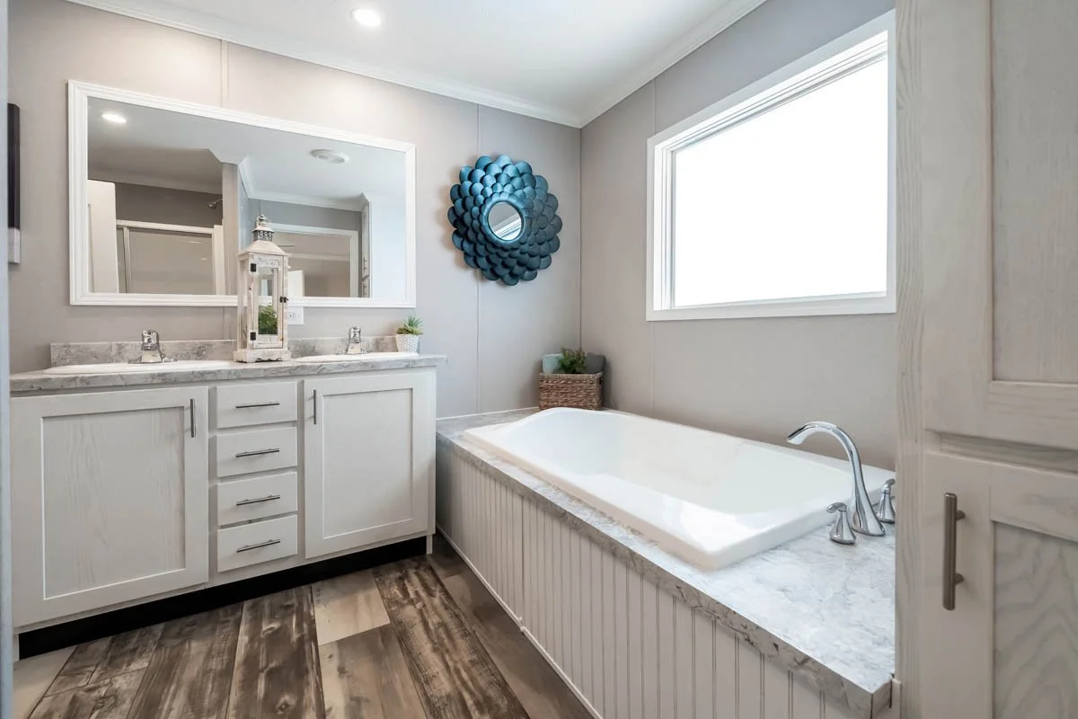 Bravo-Pip-Bathroom-3.jpg