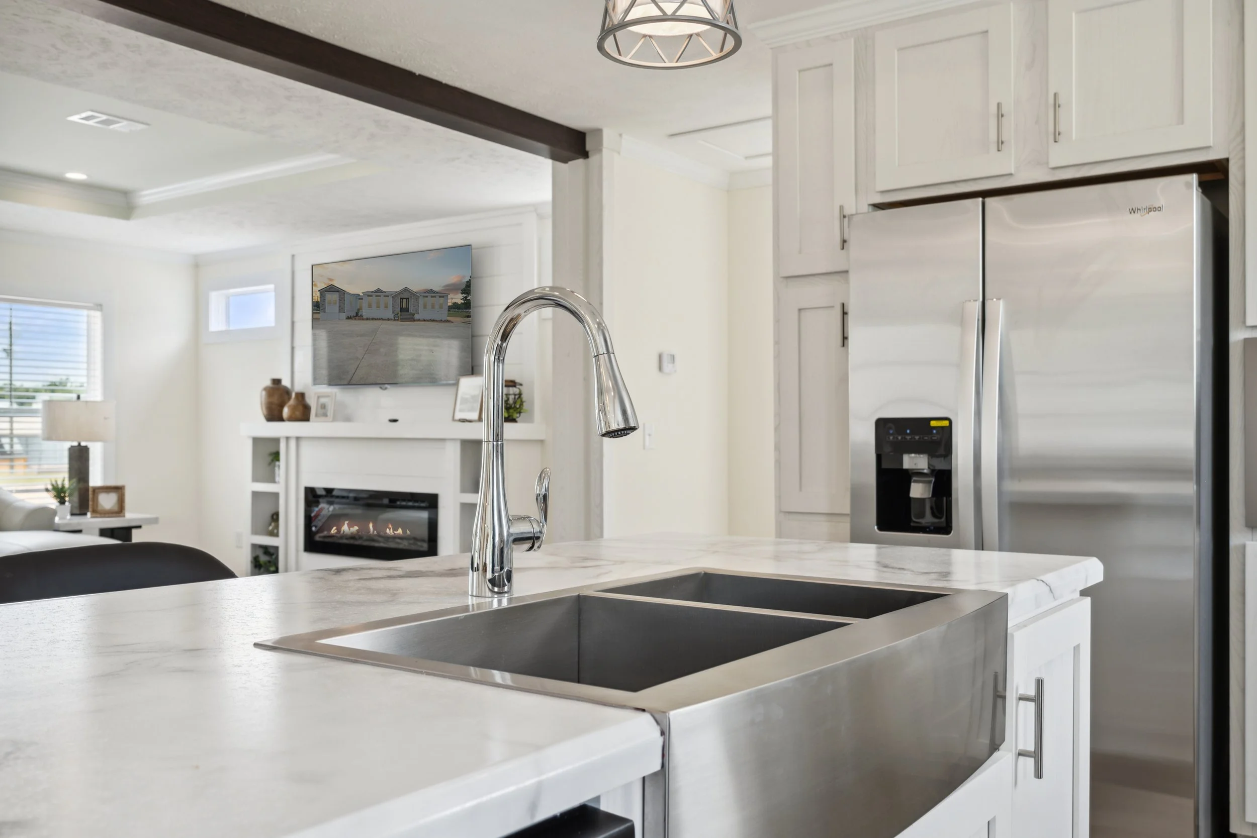 Bravo-Nexus-Kitchen-Sink-1.jpg