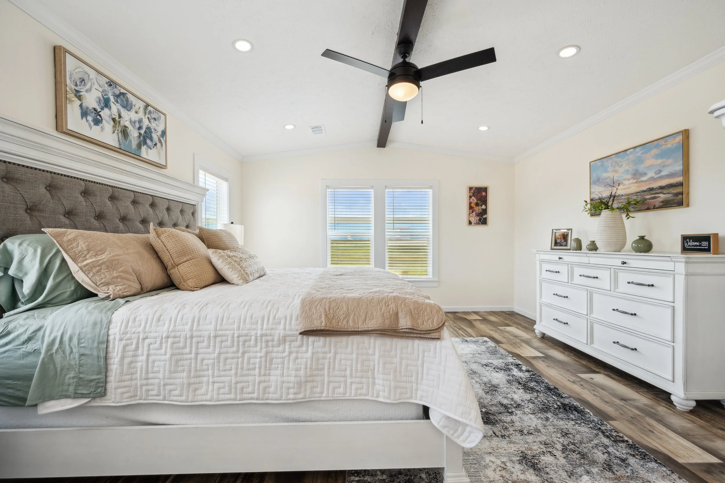 Bravo-Nexus-Bedroom-1.jpg