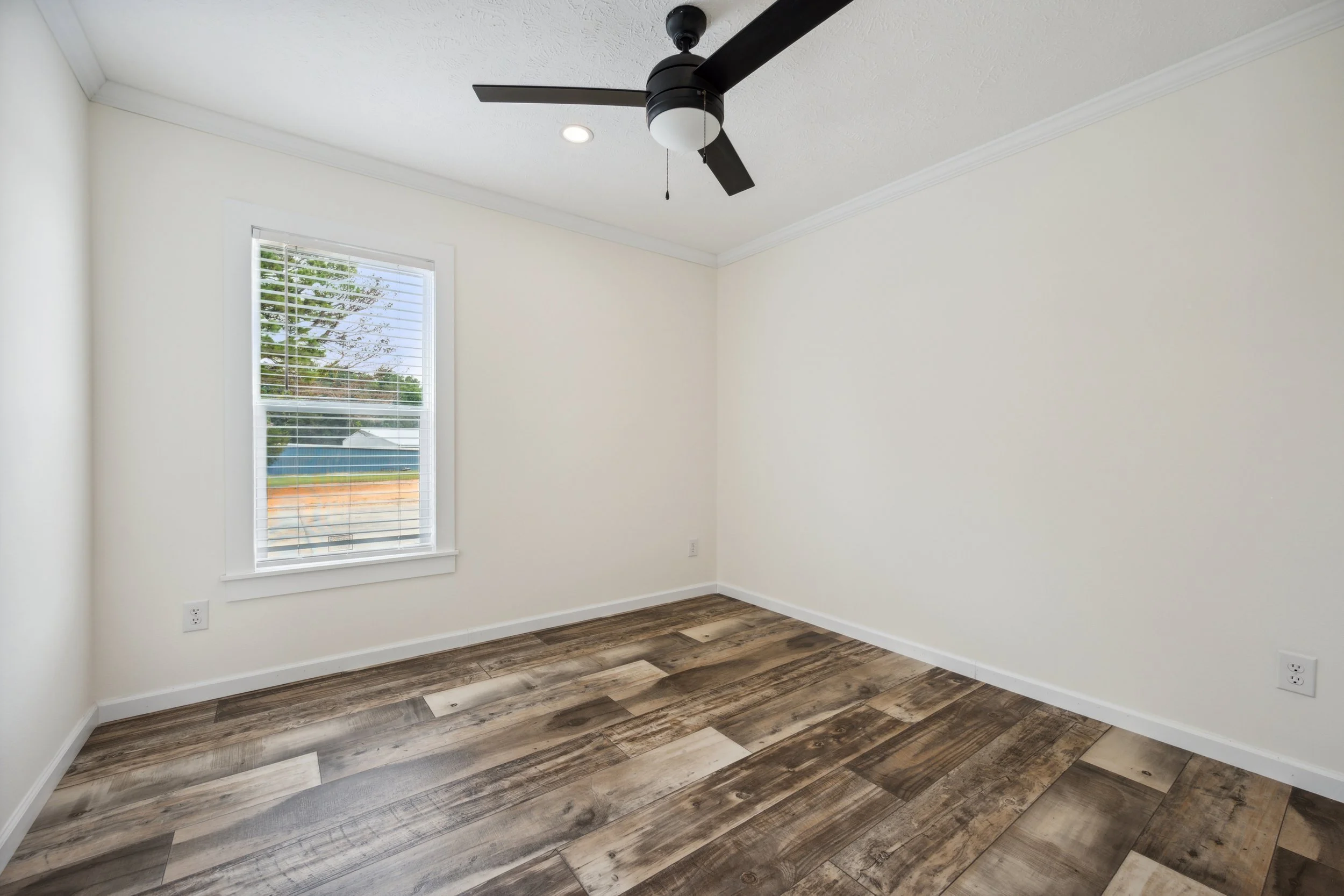 Bravo-Nexus-Bedroom-7.jpg