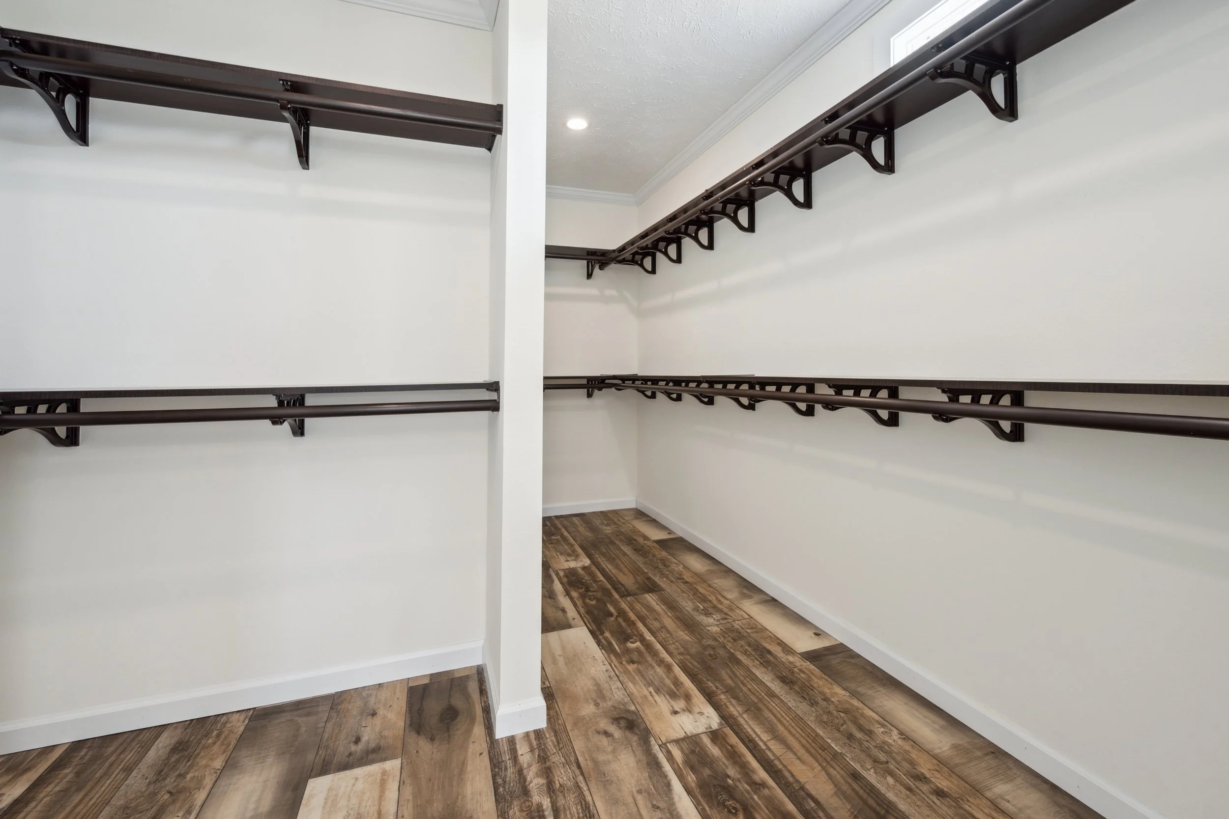 Bravo-Nexus-Closet-2.jpg