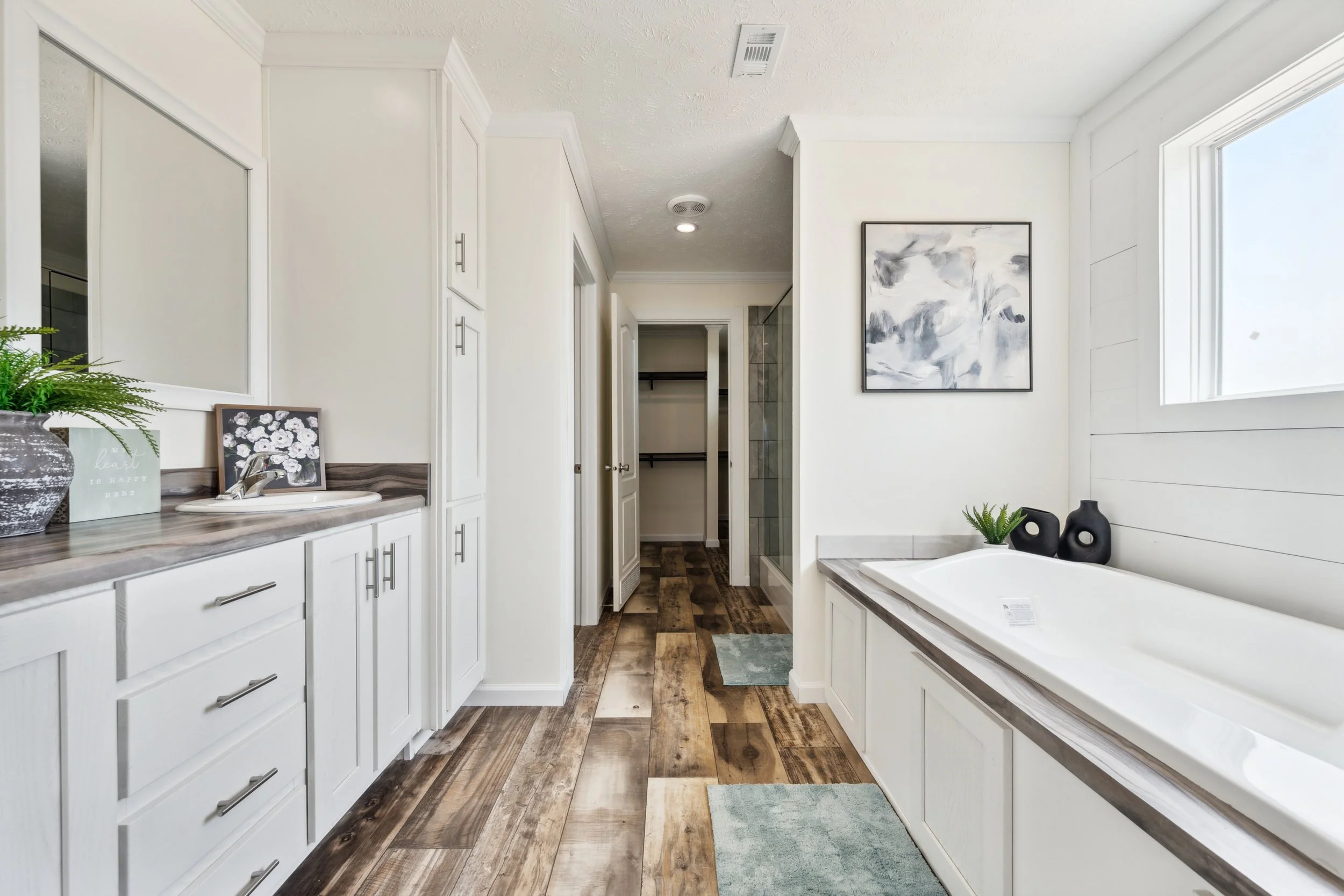 Bravo-Nexus-Bathroom-2.jpg