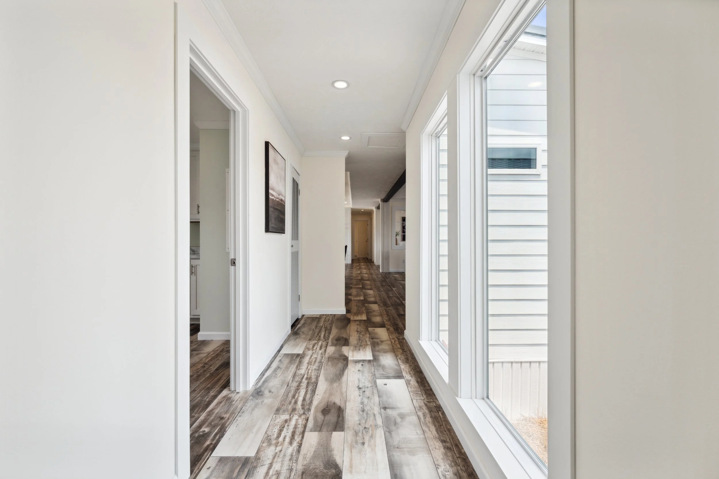 Bravo-Nexus-Hallway.jpg