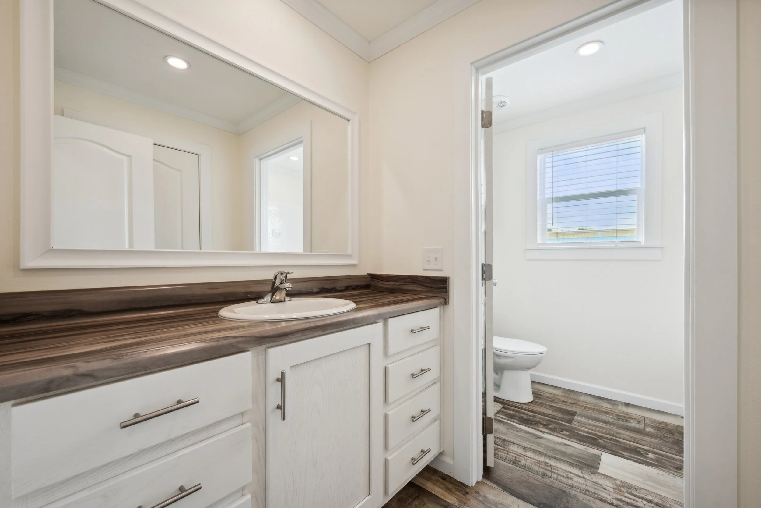 Bravo-Nexus-Bathroom-1.jpg