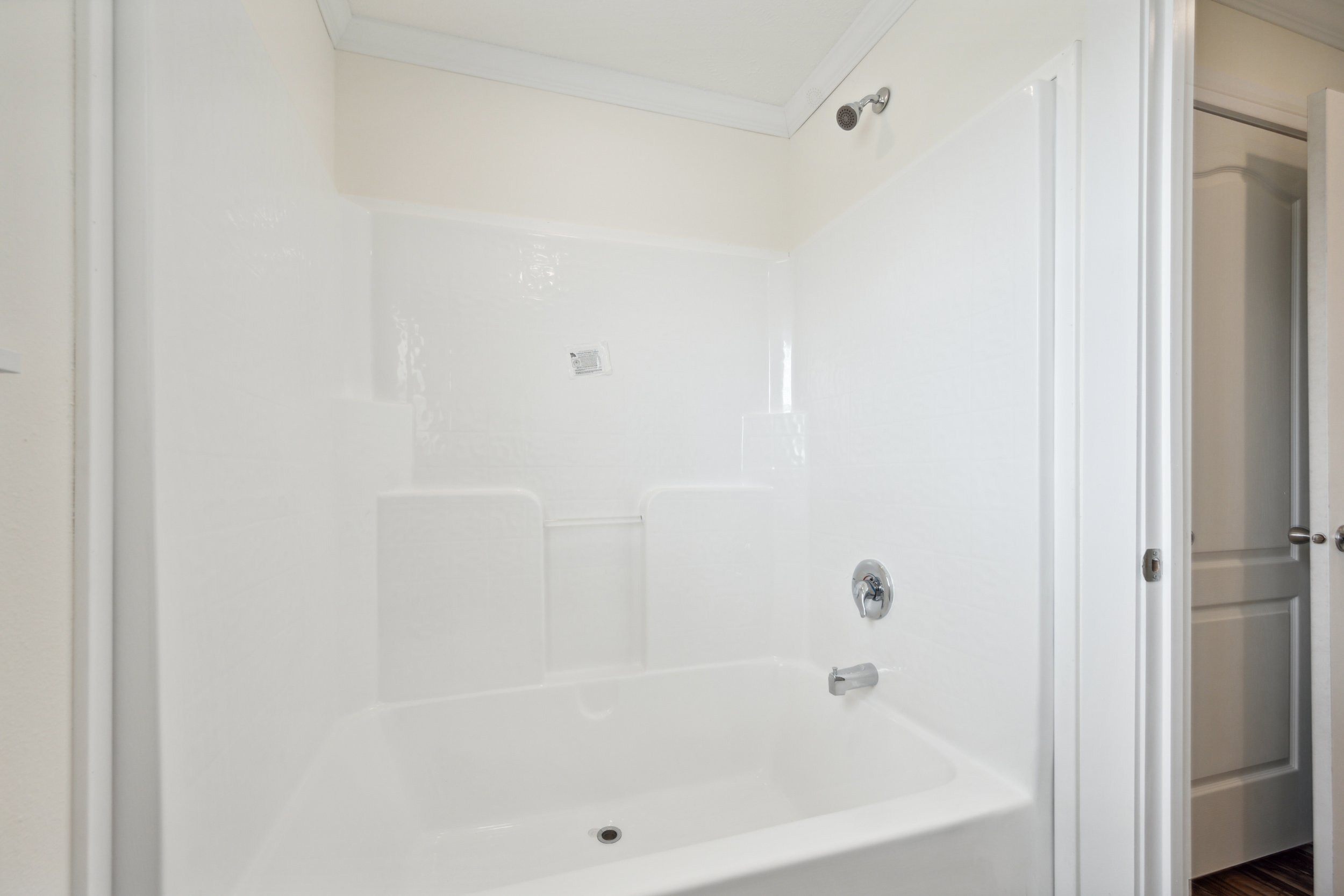 Bravo-Nexus-Shower-1.jpg