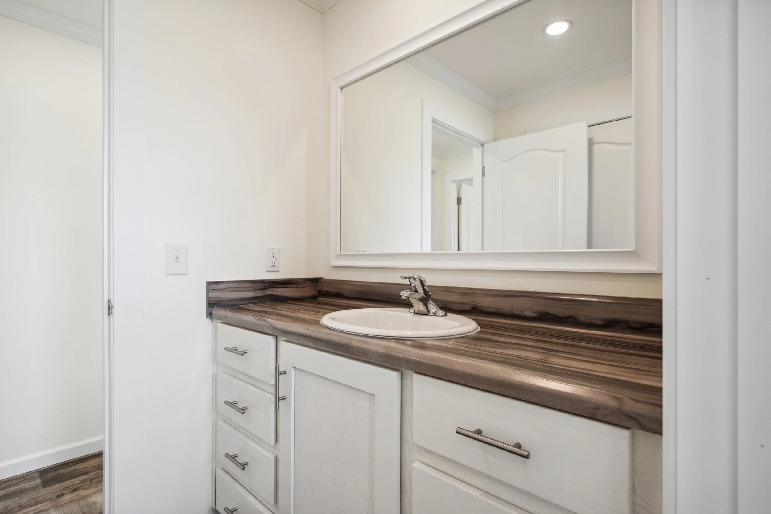 Bravo-Nexus-Bathroom-3.jpg
