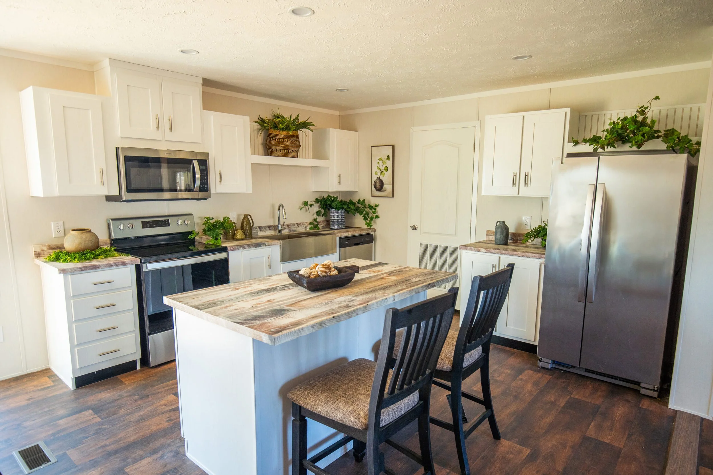 Embark-Scout-Kitchen-3.jpg