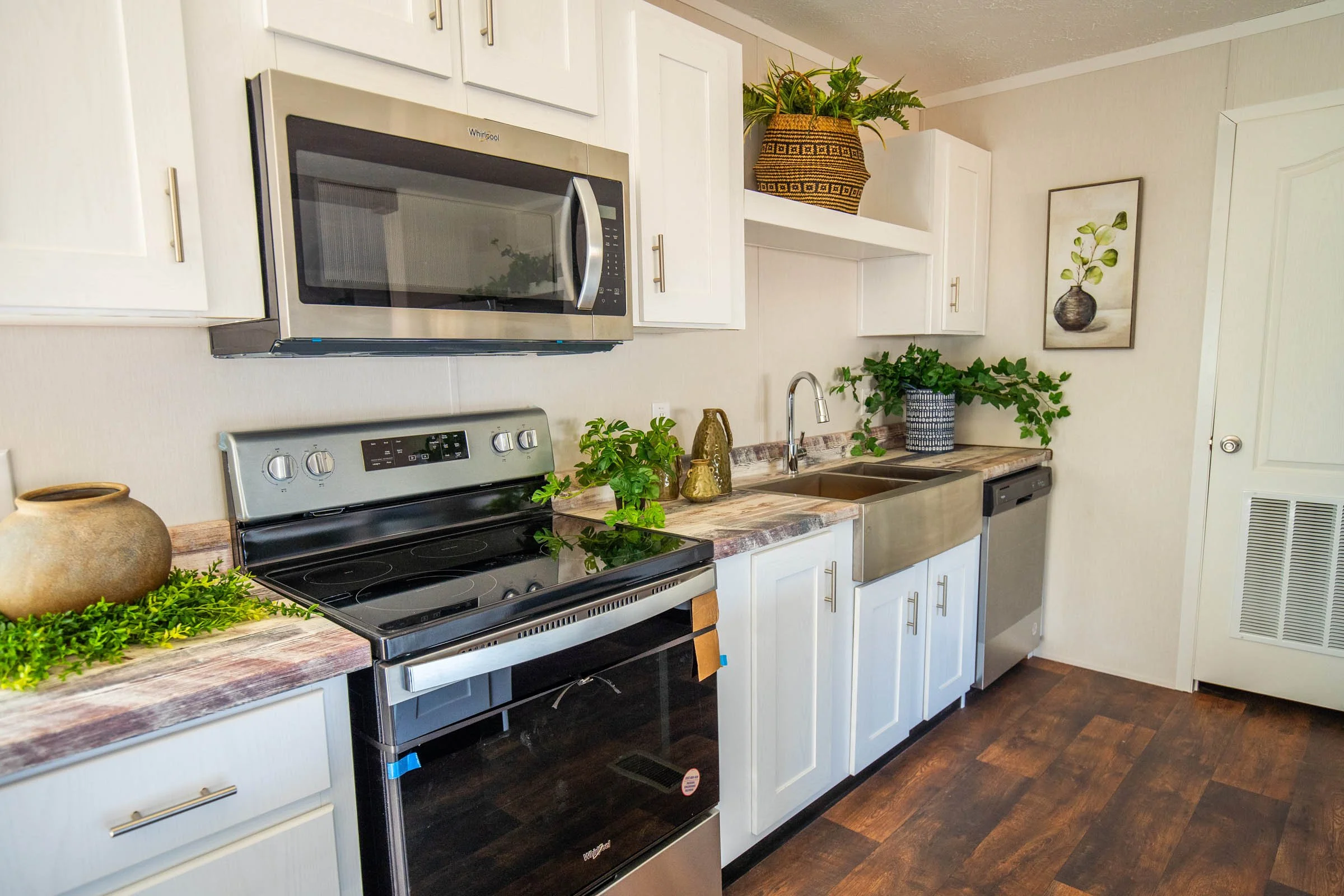 Embark-Scout-Kitchen-1.jpg