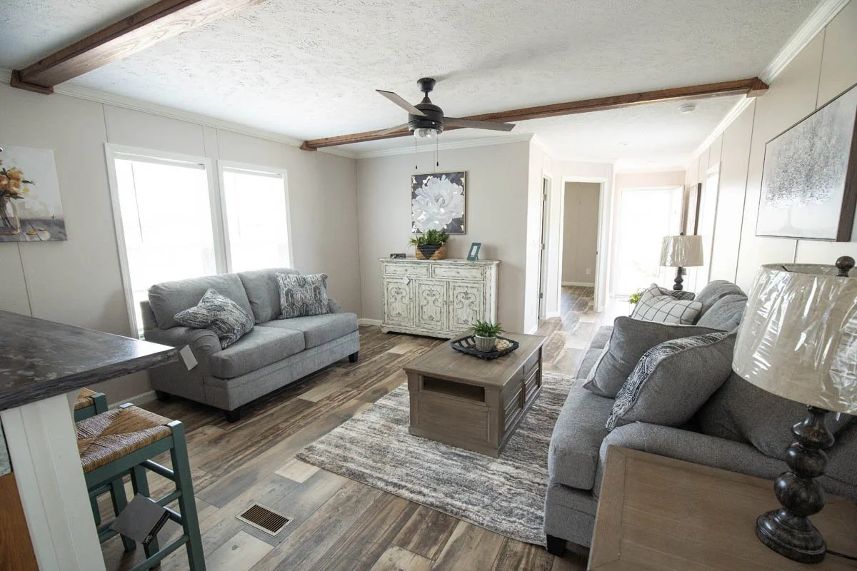 Bravo-Ace 2.0-Livingroom-2.jpg