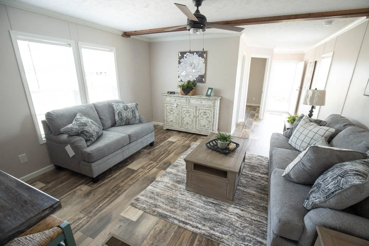 Bravo-Ace 2.0-Livingroom-3.jpg