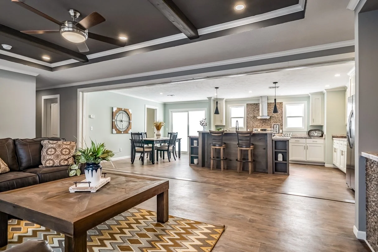 Winston-Delmar-Livingroom-5.jpg