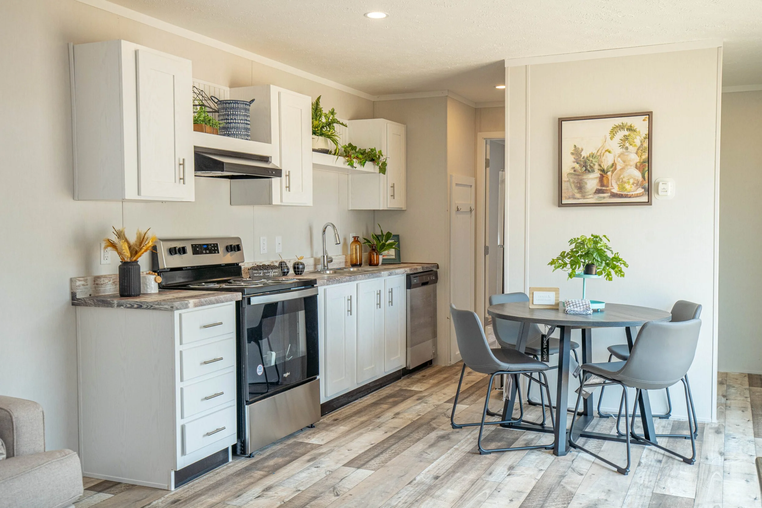 Embark-Lewis-Kitchen-1.jpg