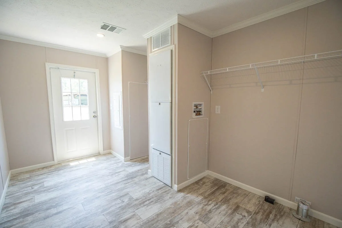 Bravo-Juno-Bedroom-2.jpg