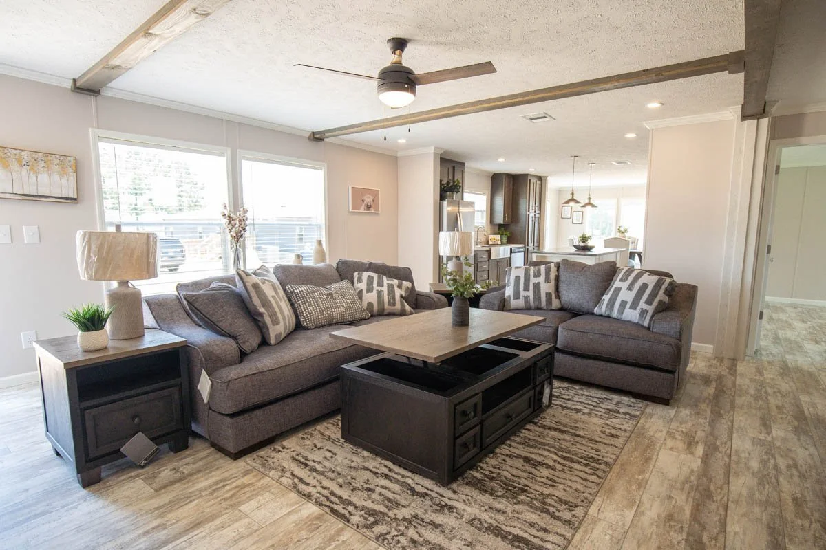 Bravo-Juno-Livingroom-2.jpg
