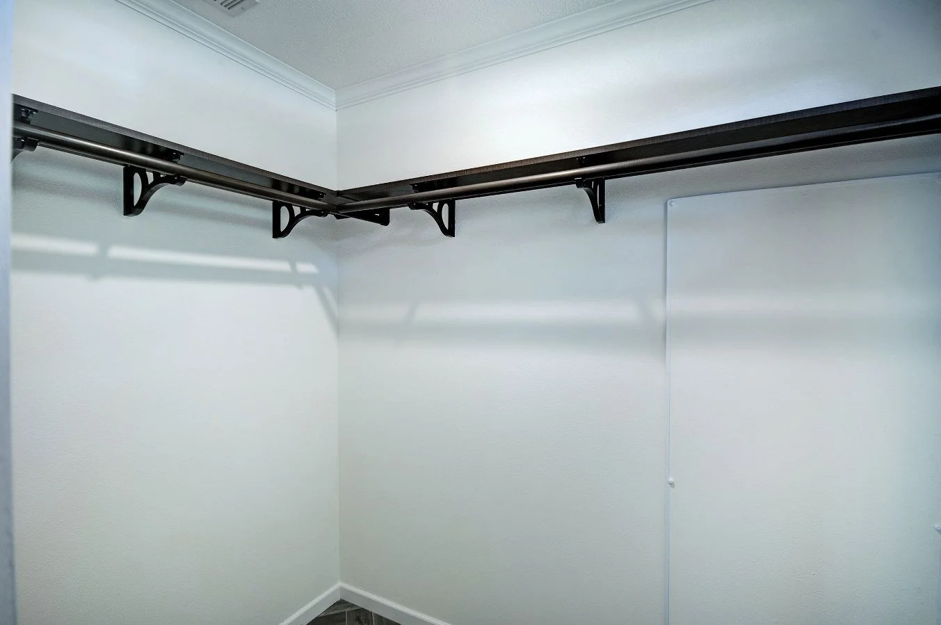 Winston-Ashbank-Closet-1.jpg