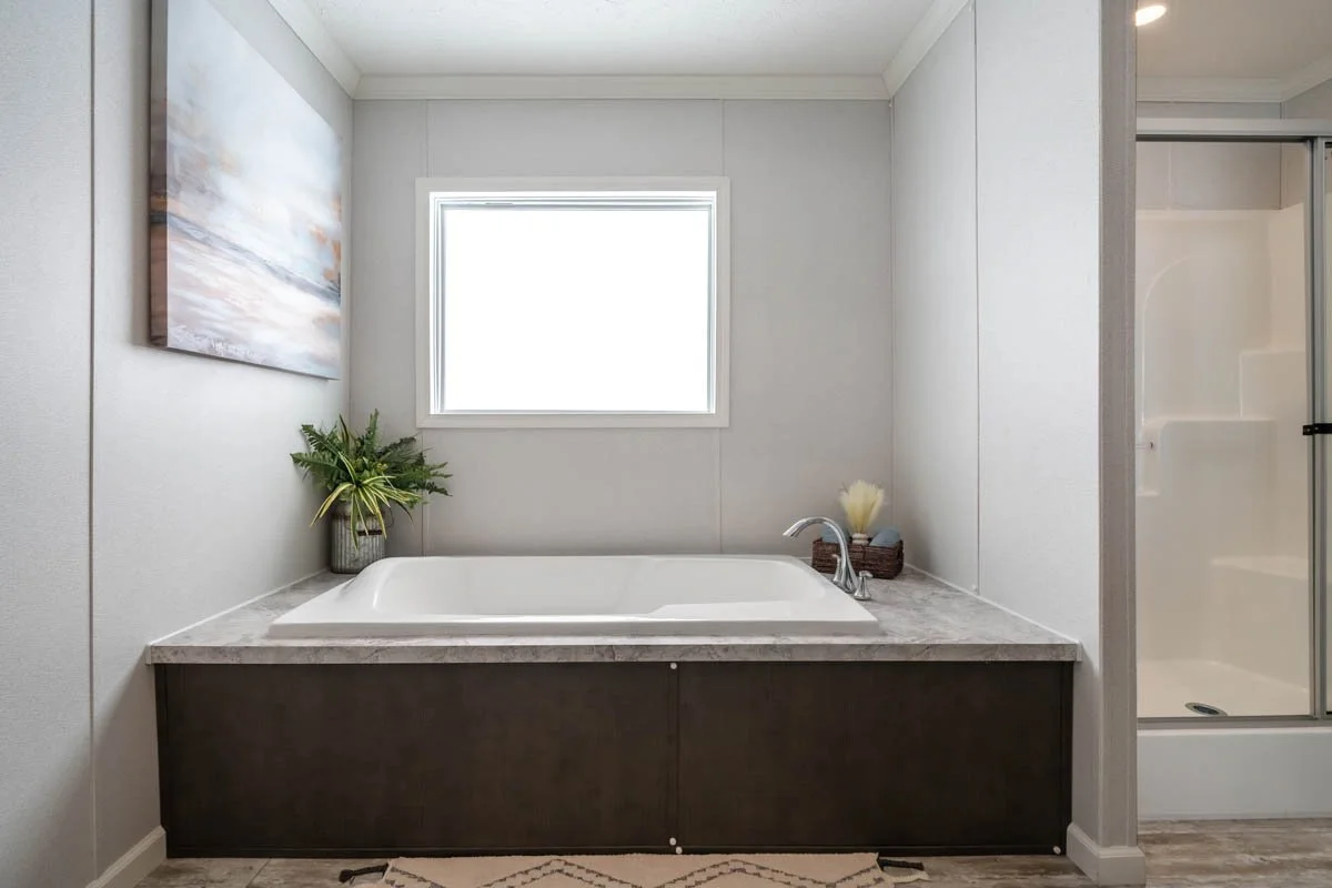 Bravo-Nova-Bathroom-Tub-1.jpg
