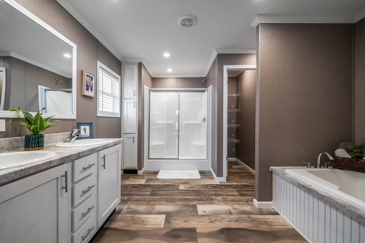 Bravo-Ruby-Bathroom-4.jpg