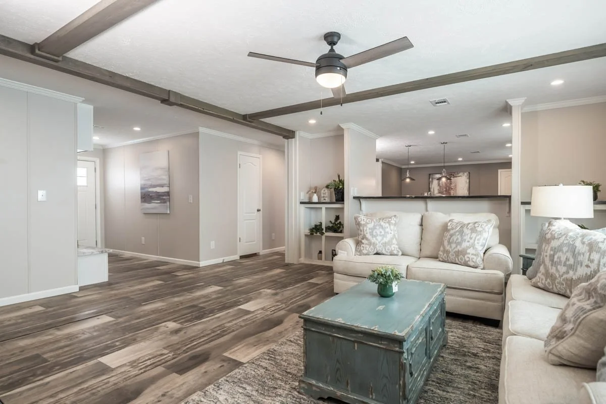 Bravo-Ruby-Livingroom-4.jpg