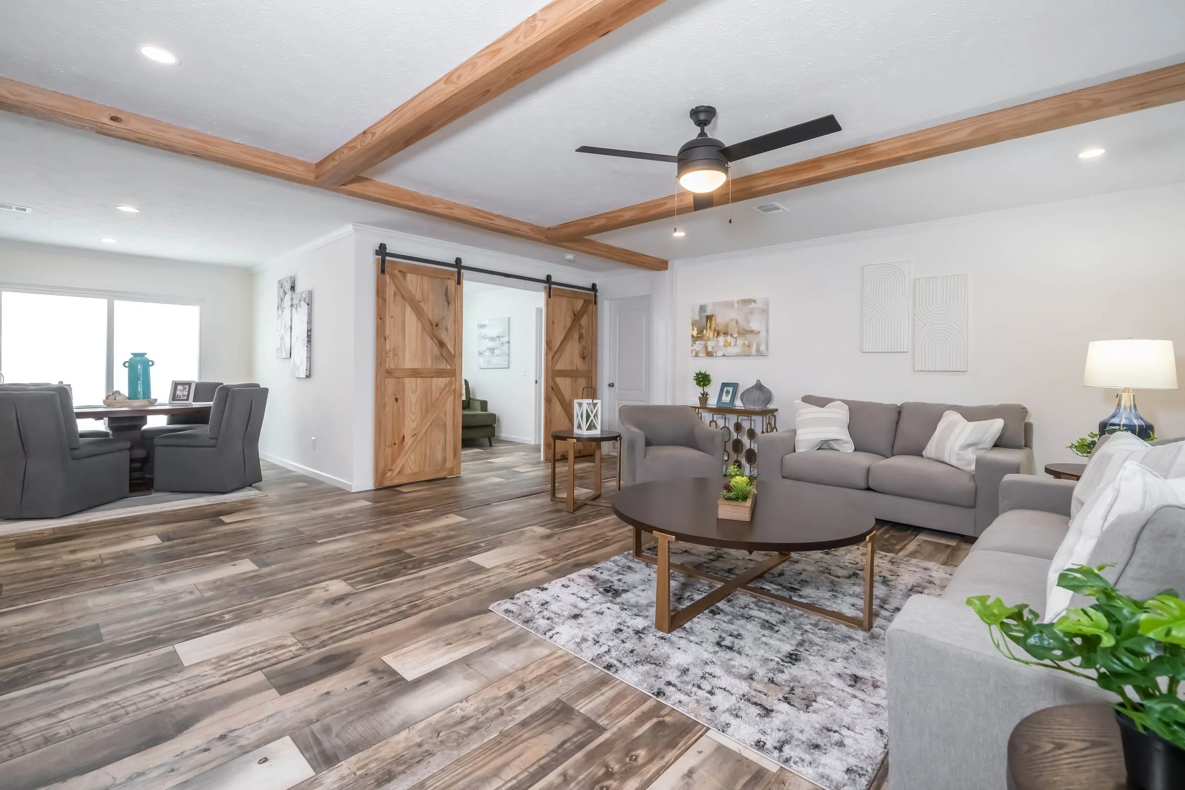 Bravo-Milo-Livingroom-5.jpg