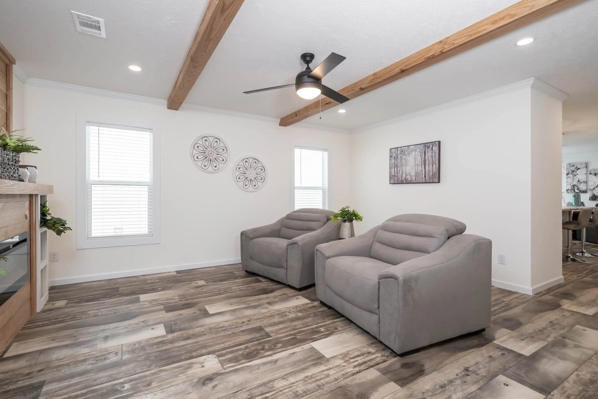 Bravo-Milo-Livingroom-2.jpg