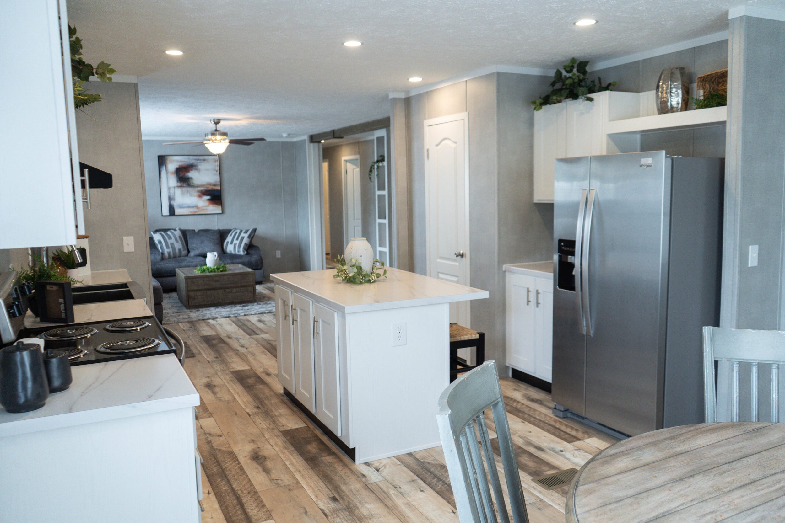 Embark-Rover-Kitchen-Dining-2.jpg
