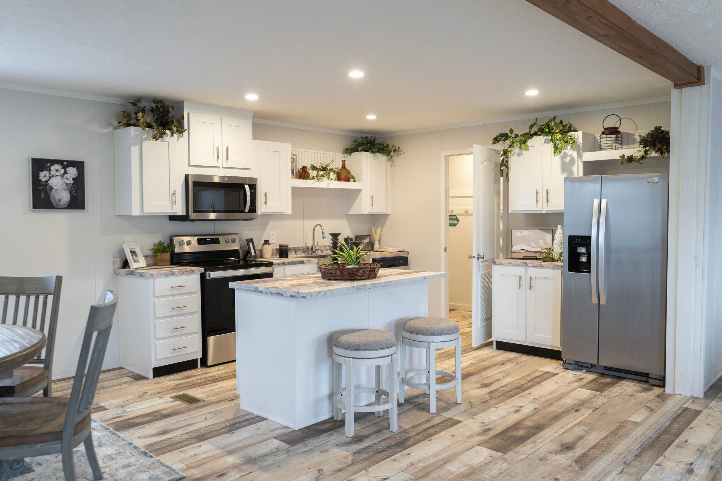 Embark-BigSky-Kitchen-2.jpg