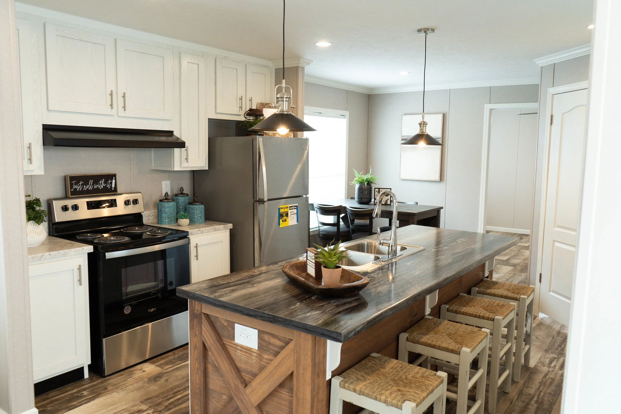 Bravo-Ace-Kitchen-2.jpg
