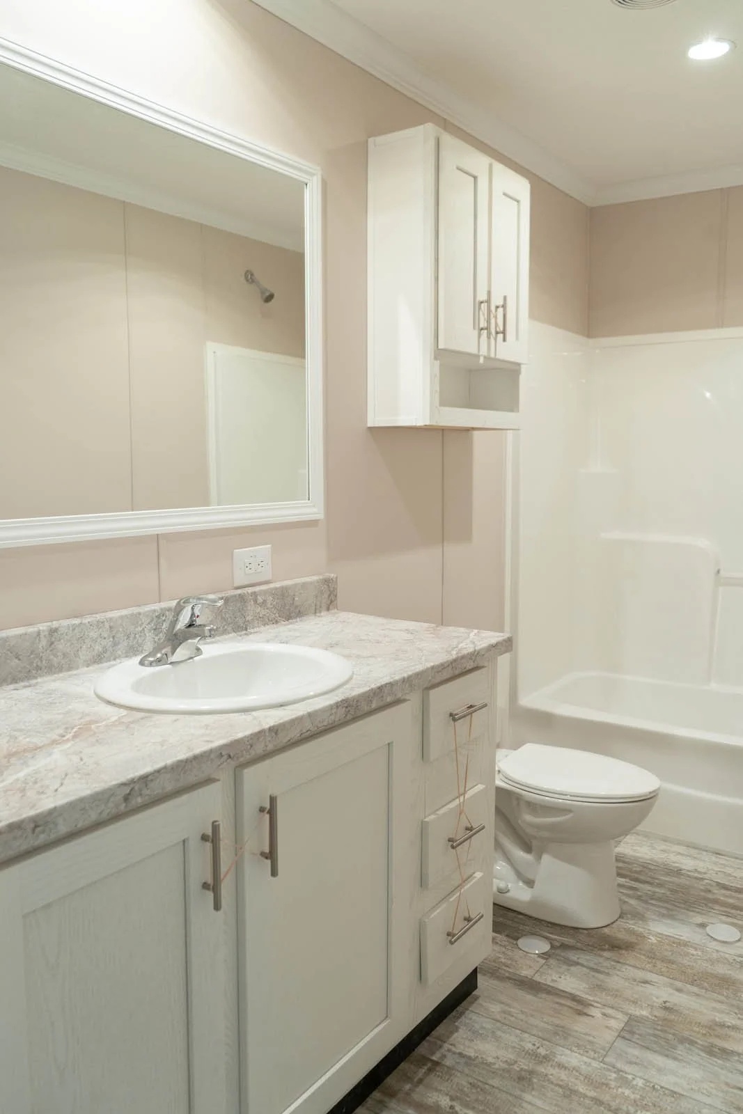 Bravo-Luna-Bathroom-4.jpg