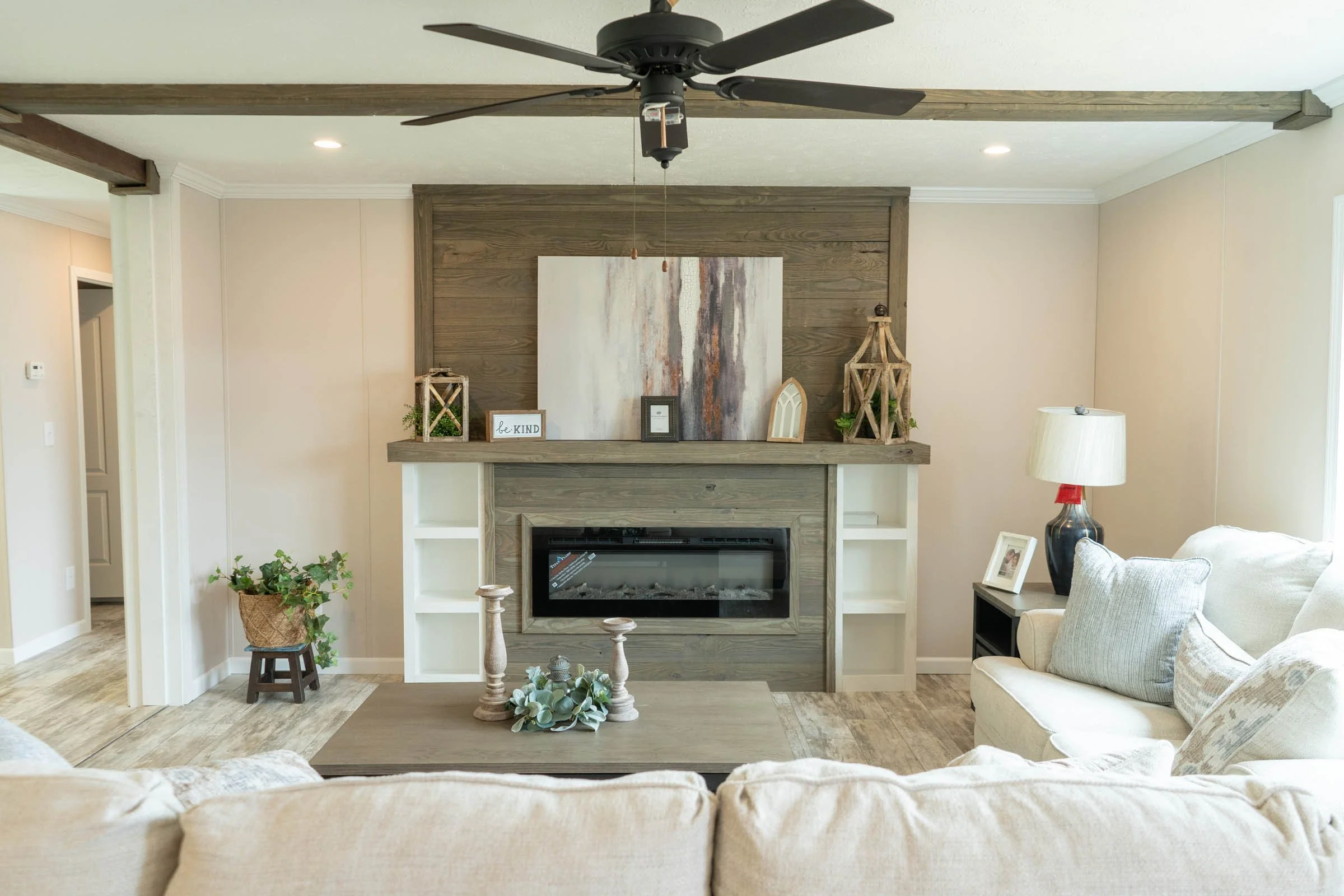 Bravo-Luna-Livingroom-3.jpg