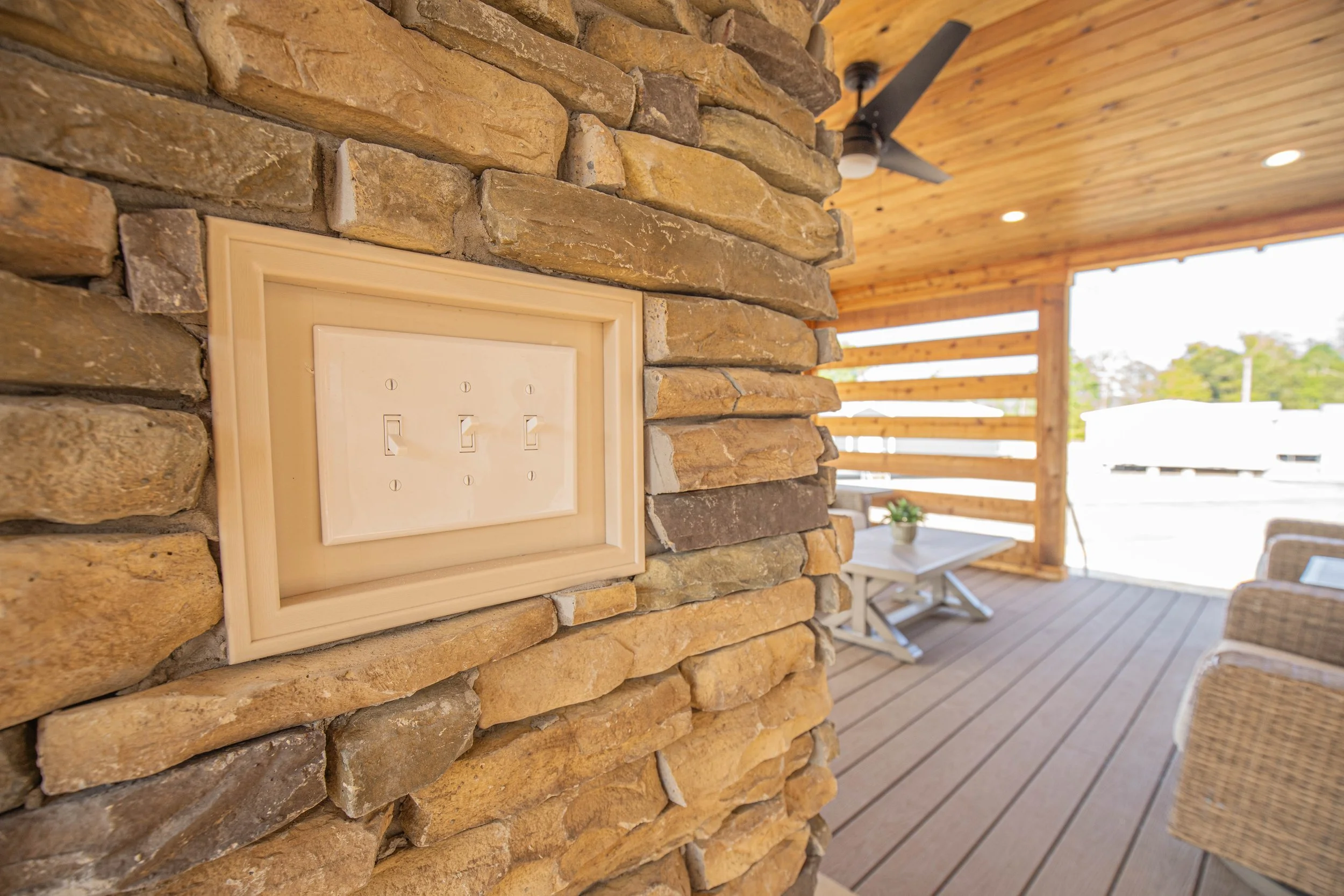 Winston-Firefly-Exterior-Deck-Lightswitch.jpg