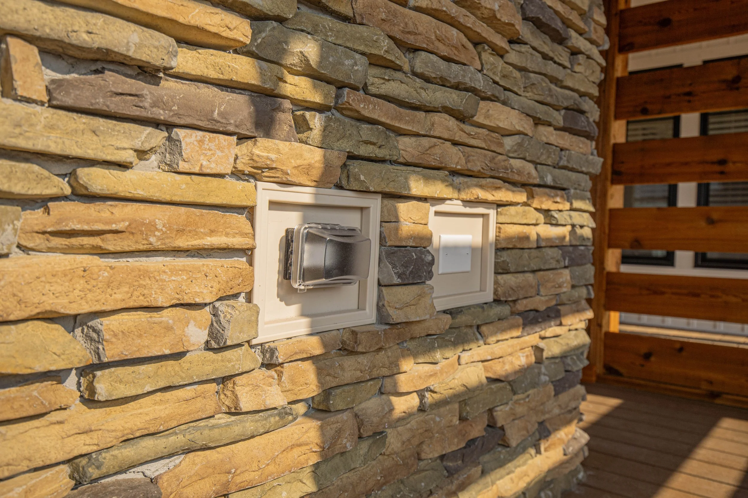 Winston-Firefly-Exterior-Deck-Detail-1.jpg