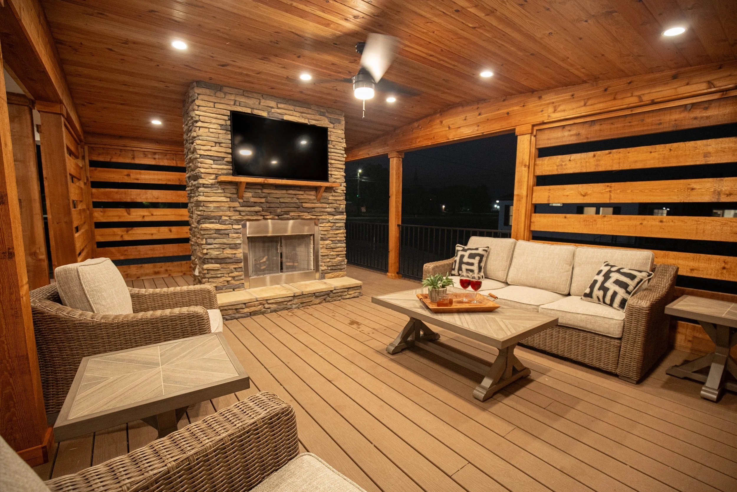Winston-Firefly-Exterior-Deck-3.jpg