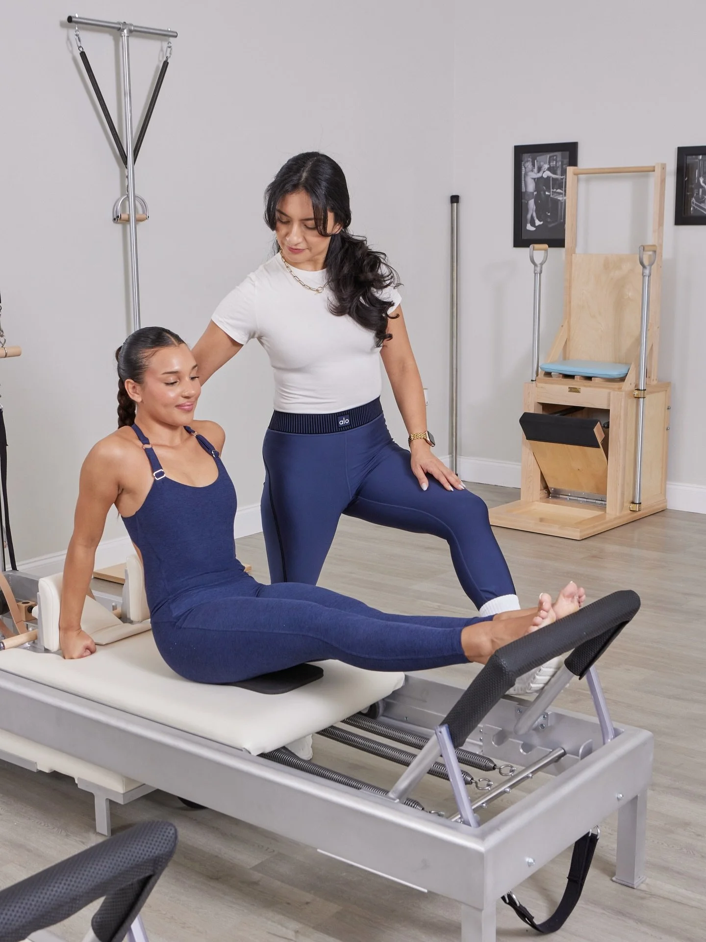 Cues with intention✨

Each session is structured to improve strength, posture, balance, and overall health! 

Book with us today. Stay Authentic. 

#bodycontrology #contrology #classicalpilates #jupiterfl #pilateswithpurpose