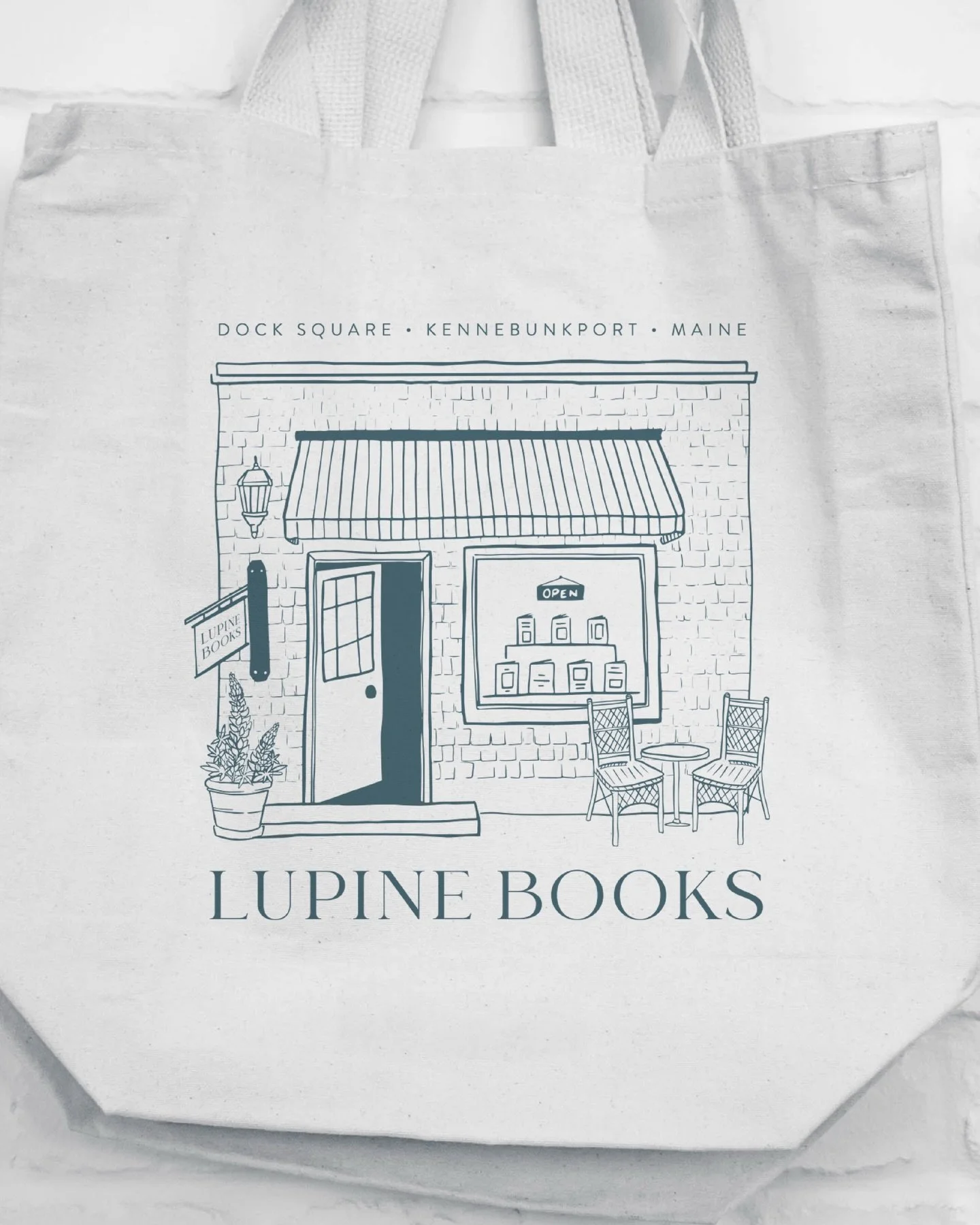 What&rsquo;s your merch vibe? 
If you&rsquo;re thinking about creating and selling merch here are some things to think about first: 

✨ what products would your target audience appreciate &amp; actually use most? 
✨ what price point would your audien