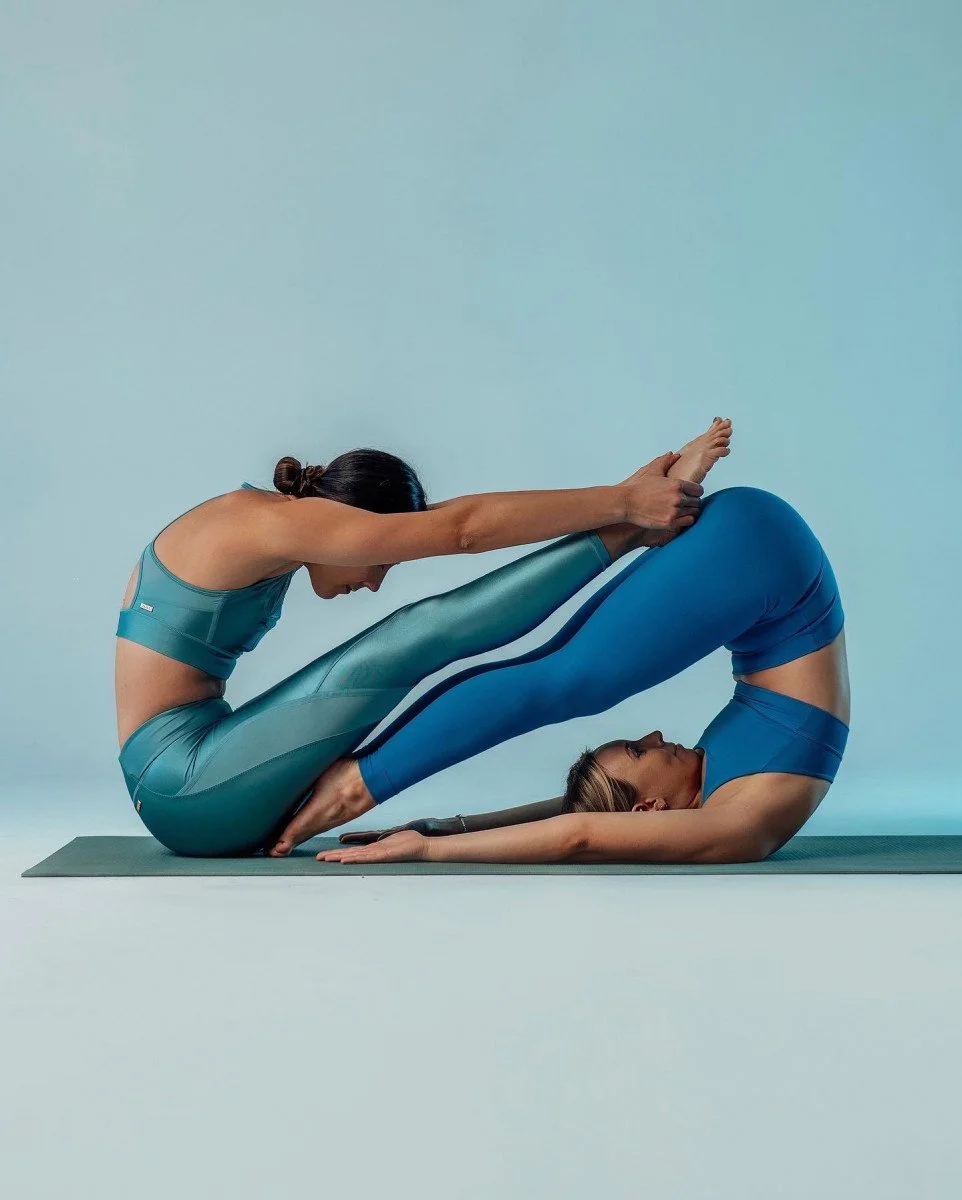 partner yoga