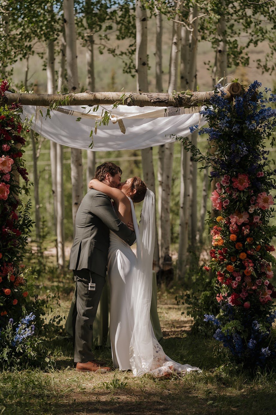LuxuryAspenChuppah.jpg