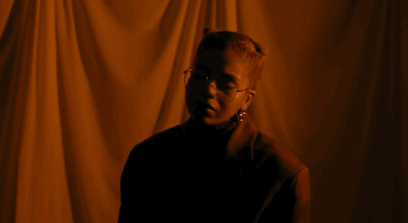 claudiaisaki-03.gif