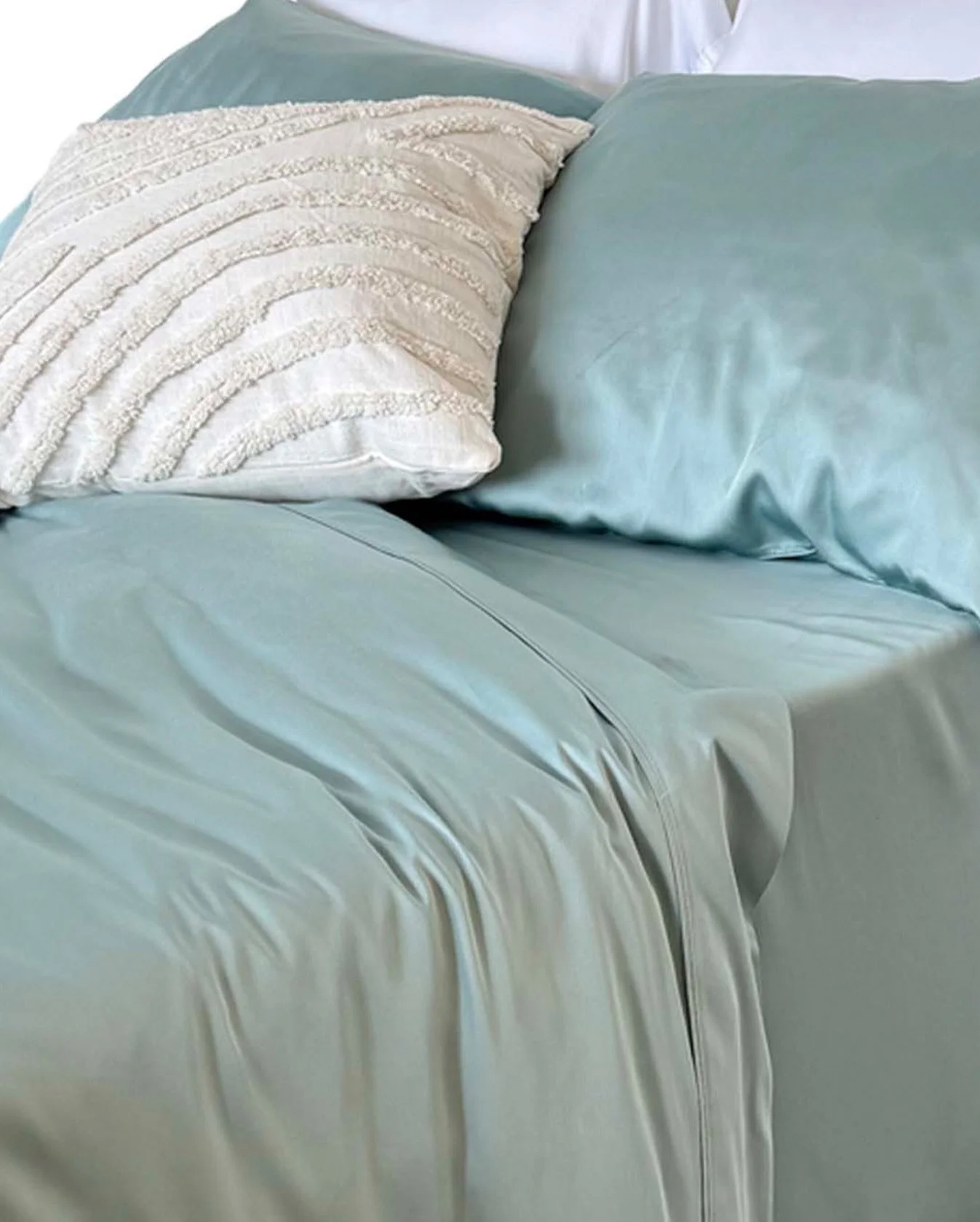 Combina materiales, equilibra sensaciones, disfruta tu espacio.