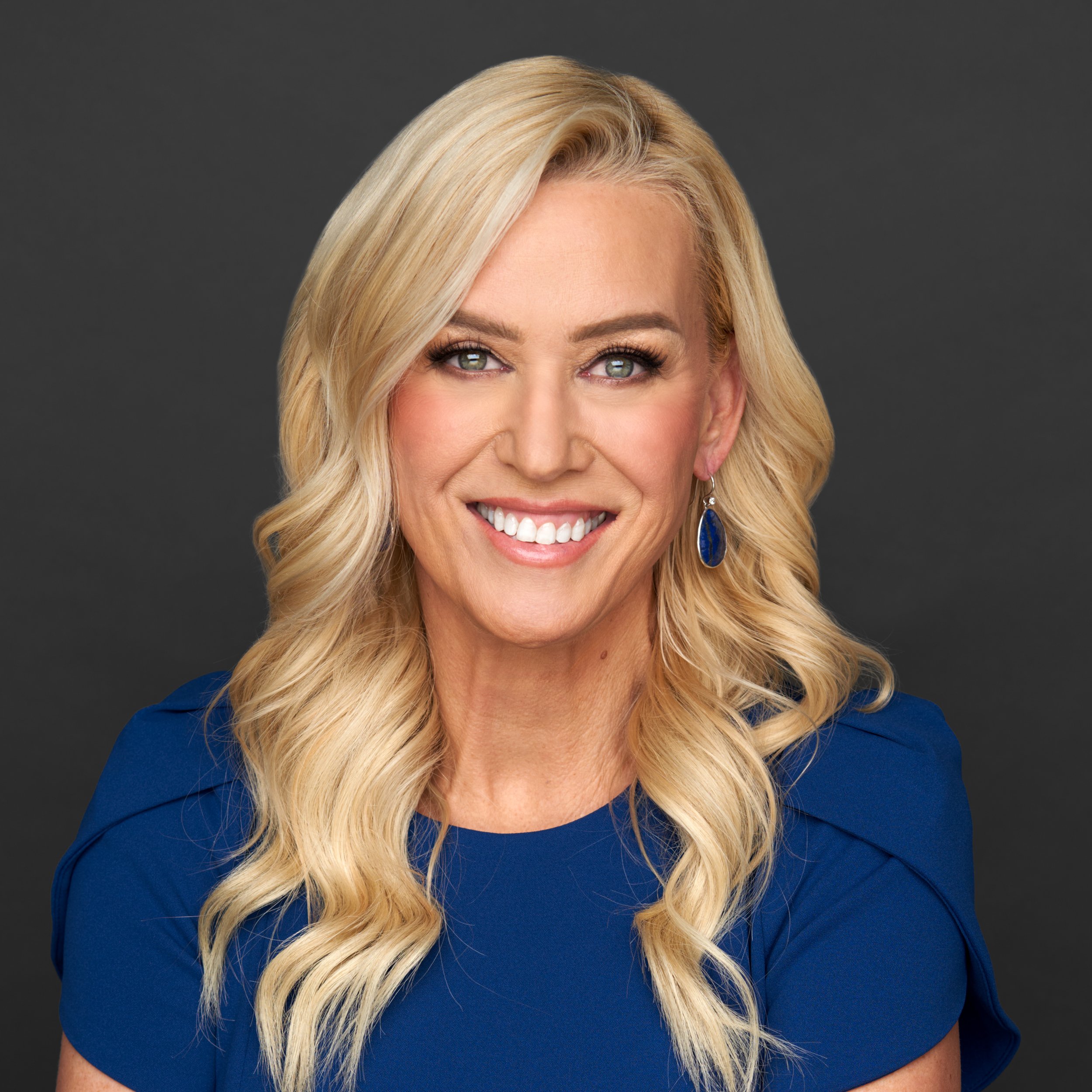 CRISTEN CARVER 6-real-estate-headshot-san-diego-reve-studios.jpg