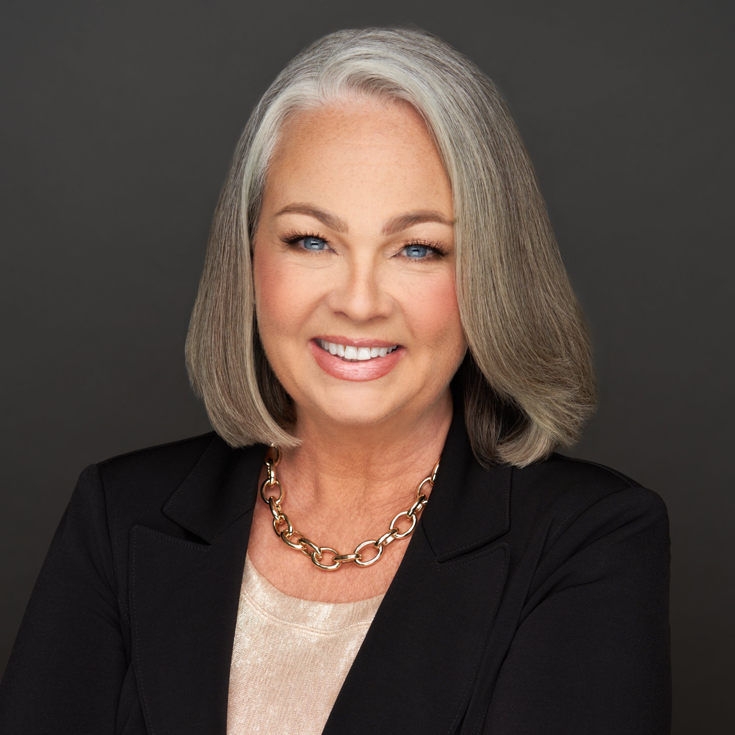 CHRISSY STONE 1-real-estate-headshot-san-diego-reve-studios.jpg