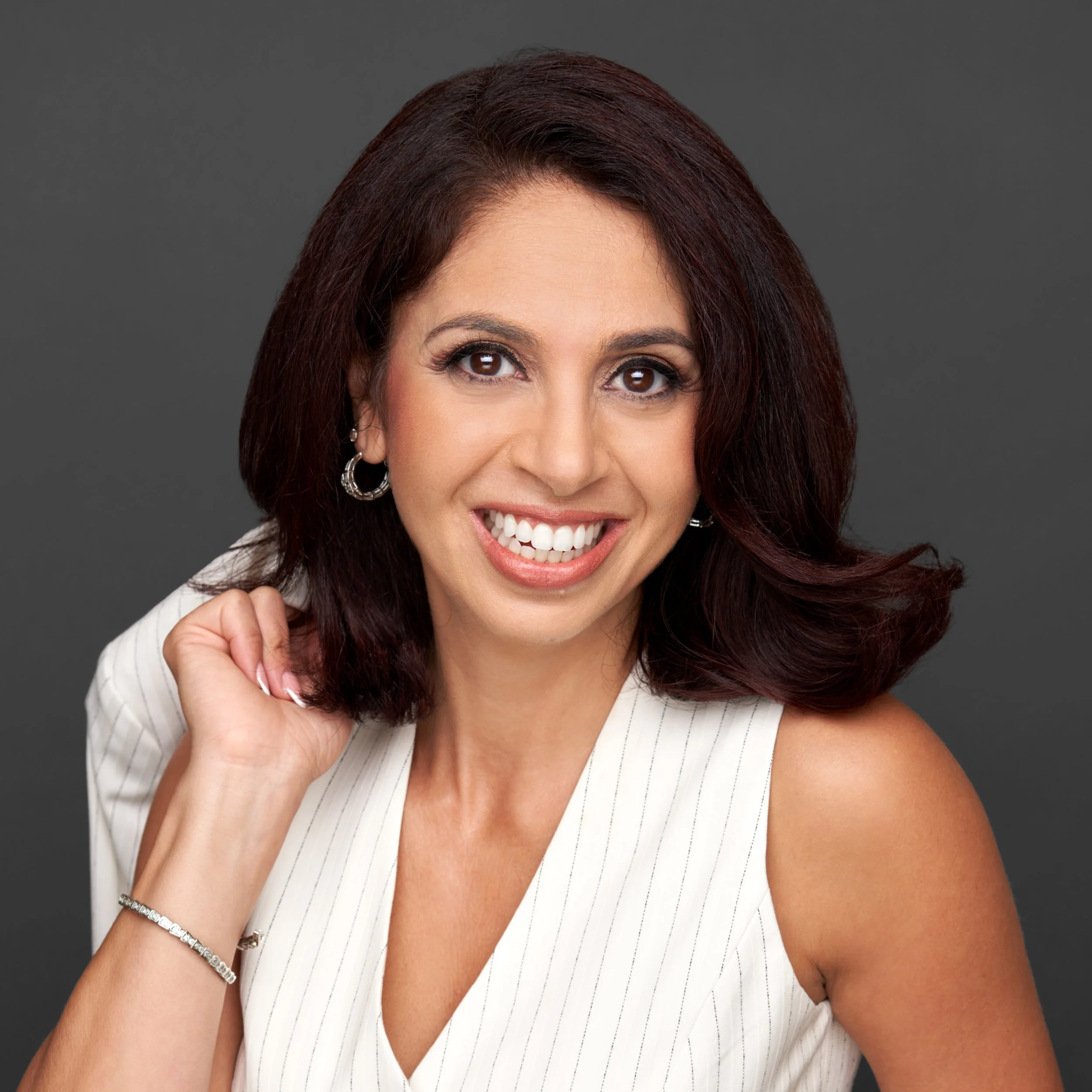LINA SABA 4-real-estate-headshot-san-diego-reve-studios.jpg