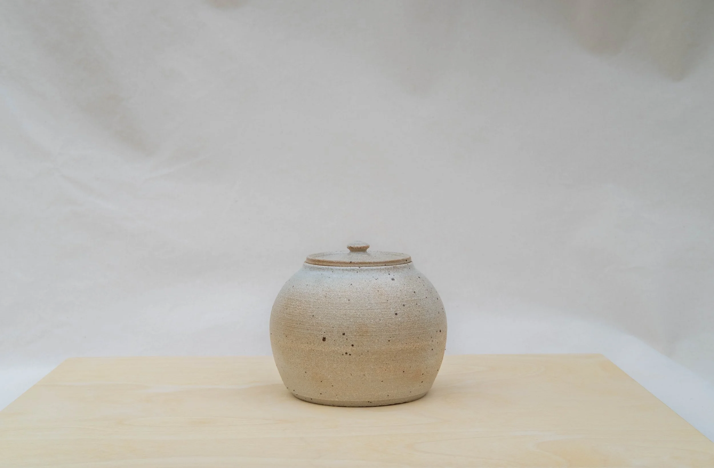 beige burk m lock.jpg