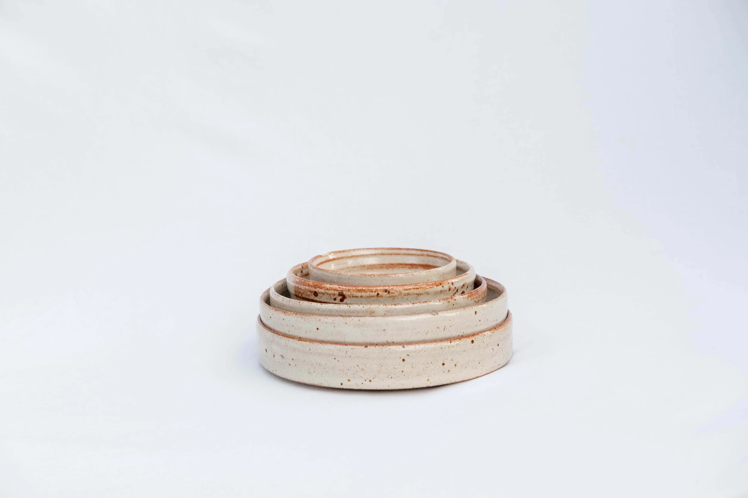 4 skålar järnoxid sidan.jpg