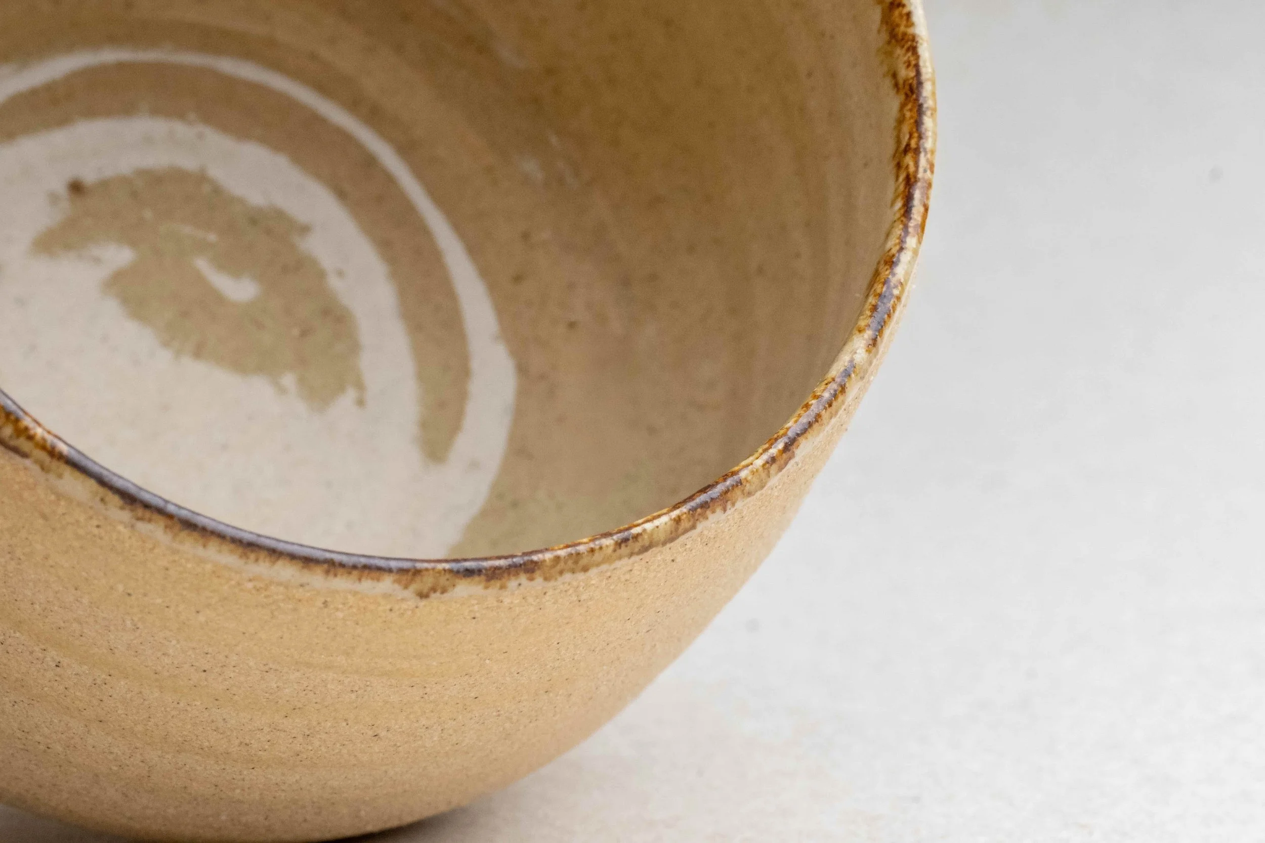 järnoxid kant macro.jpg